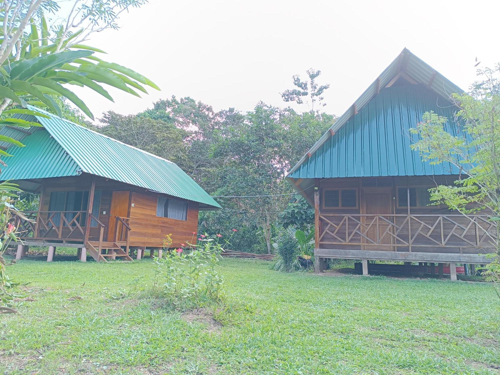 Quirquincho House Lodge Puerto Maldonado Exterior photo